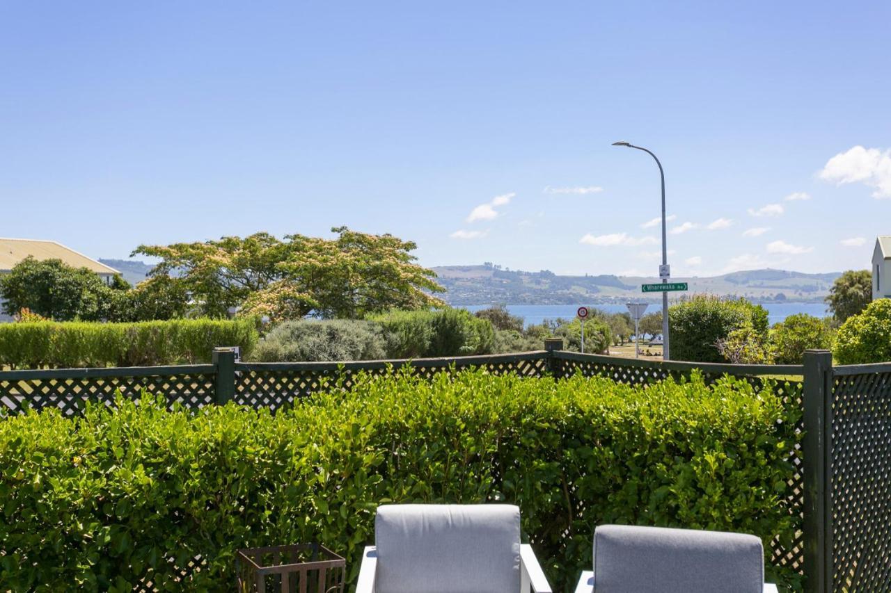 You Little Beauty - Wharewaka Beach Magic Taupo Bagian luar foto