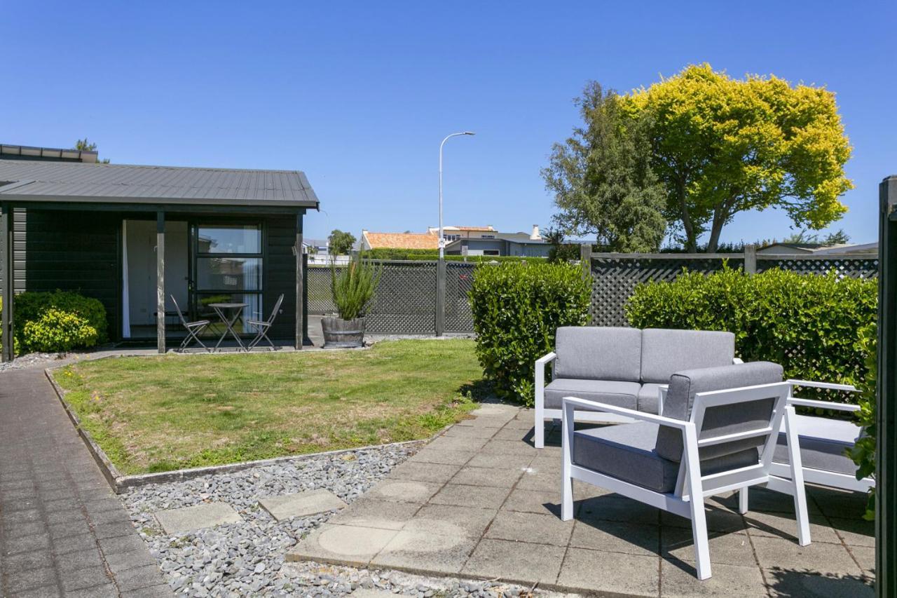 You Little Beauty - Wharewaka Beach Magic Taupo Bagian luar foto