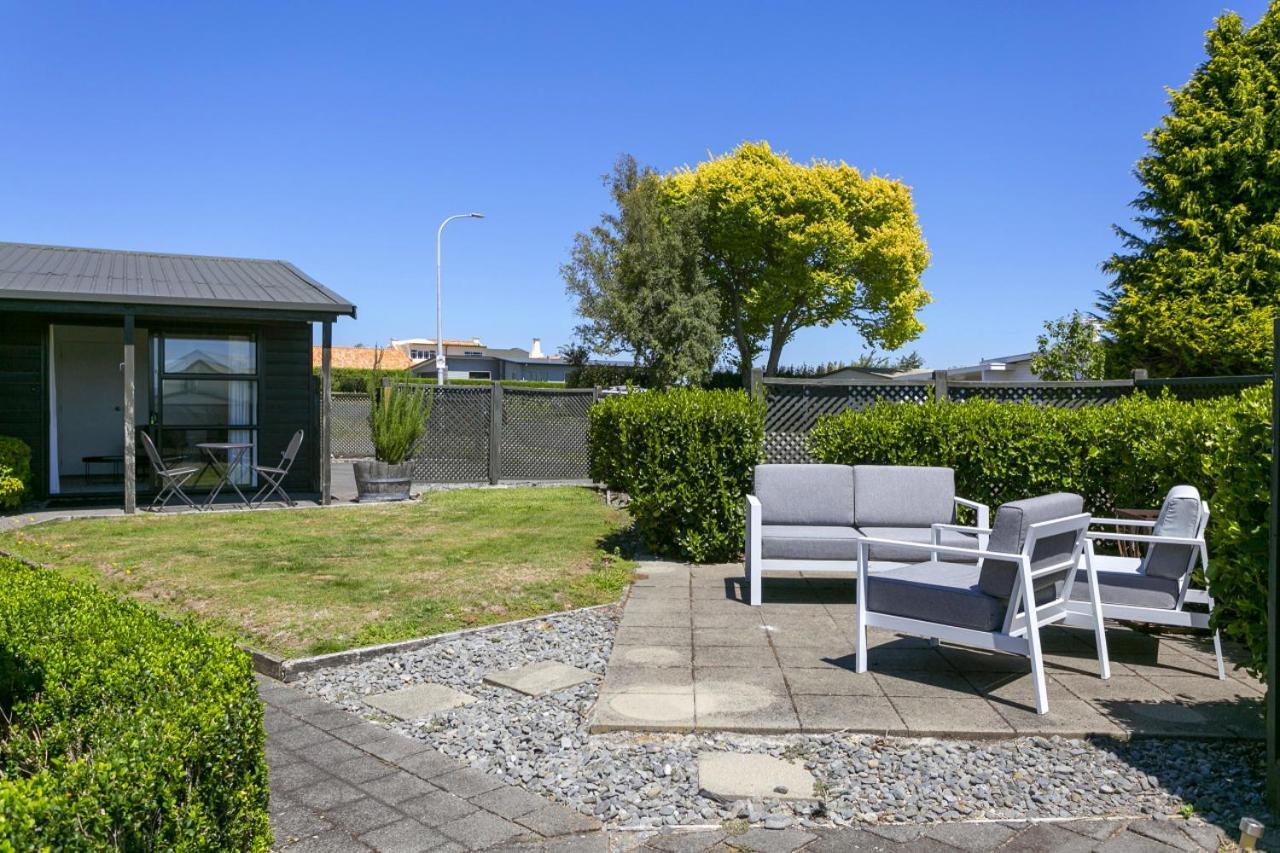 You Little Beauty - Wharewaka Beach Magic Taupo Bagian luar foto