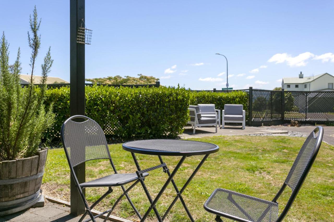 You Little Beauty - Wharewaka Beach Magic Taupo Bagian luar foto
